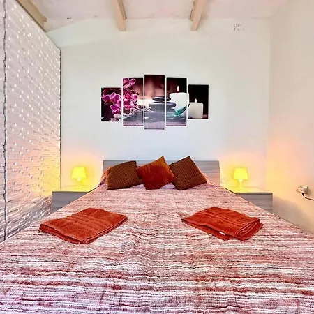 Charming Townhouse With Rooftop Apartmán Sliema