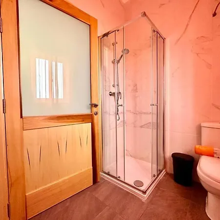 Charming Townhouse With Rooftop * Sliema