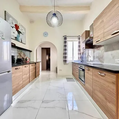 Apartmán Charming Townhouse With Rooftop