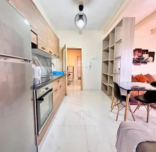 Charming Townhouse With Rooftop *